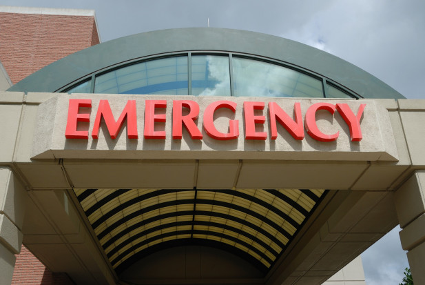 Dentystka, która w Płn. Karolinie spowodowała śmierć swoich pacjentów nie miała dobrych wyników podczas studiów (fot. pixabay) Dentystka straciła prawo wykonywania zawodu, gdy dwoje jej pacjentów zmarło