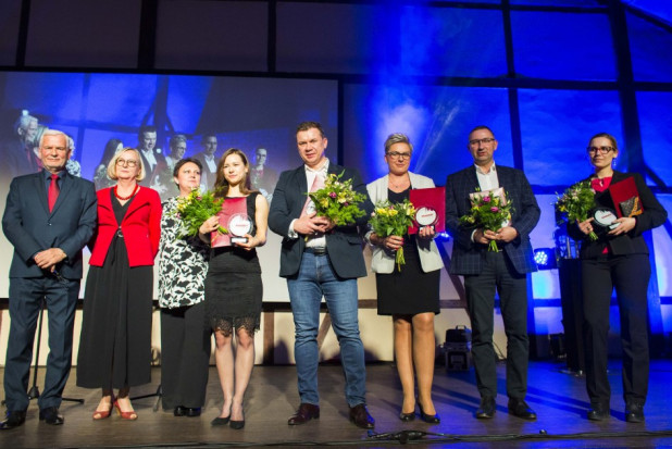 Laureaci konkursu Medal Najwyższej Jakości Krakdent 2019 (foto: Targi w Krakowie) Dla kogo Medal Najwyższej Jakości Krakdent 2019