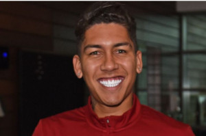 Uśmiech Roberto Firmino Barbosa de Oliveiry Najbielszy odcień białości