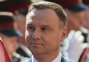 Prezydent Andrzej Duda (źródło: Wikipedia) Prezydent podpisał ustawę o opiece zdrowotnej nad uczniami