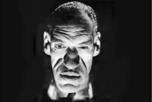 Amerykański aktor Rondo Hatton, bohater licznych filmów grozy, był chory na akromegalię (fot. Wikipedia) Akromegalia: choroba trudna do rozpoznania dla dentysty