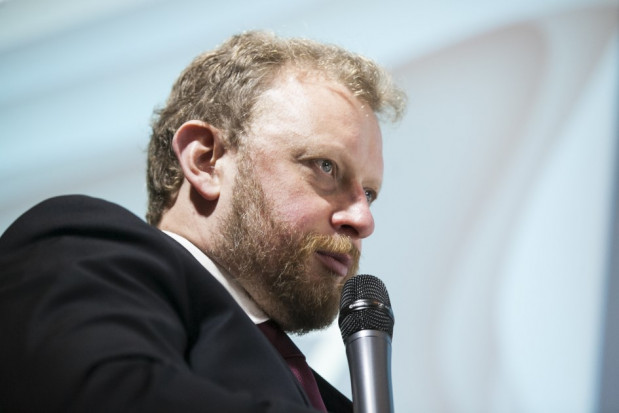 Łukasz Szuowski foto: Fotolia/PTWP Minister zdrowia: opieka stomatologiczna w szkołach będzie zapewniona