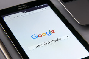 Jaki sklep dla dentystów (foto: pixabay) Dylemat dentysty: sklep internetowy czy lokalny dostawca?