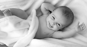 Zwiększone dawki witaminy D w ciąży – zdrowsze zęby dziecka