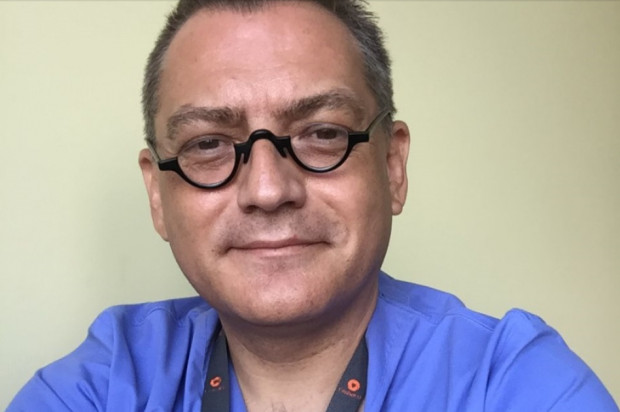 Prof. Mariusz Szuta, konsultant krajowy w dziedzinie chirurgii szczękowo-twarzowej (fot. PTS) PTS: stany nagłe na fotelu stomatologicznym