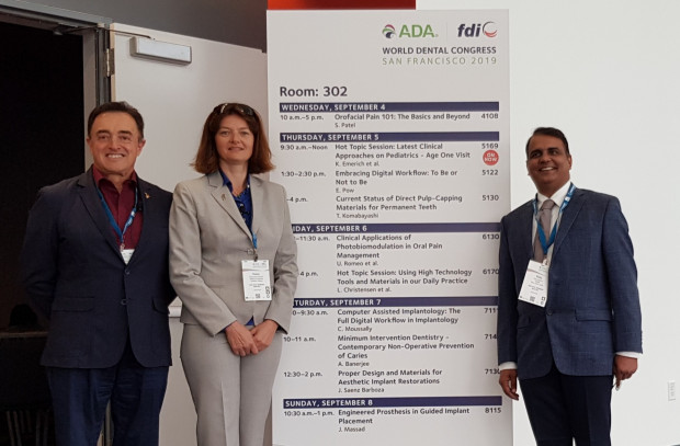 Prof. Katarzyna Emerich na konferencji FDI w San Francisco (fot. GUMed) Prof. Katarzyna Emerich z wykładem podczas Kongresu FDI