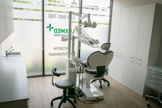 Coraz więcej gabinetów stomatologicznych z logo Lux Medu Lux Med chce mieć 380 gabinetów stomatologicznych