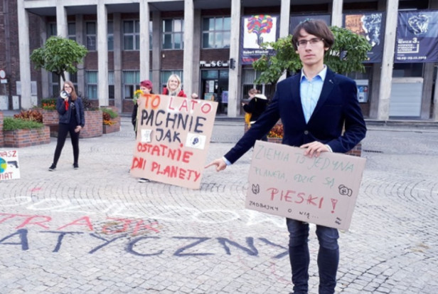 Wacław Jan Kroczek kandydatem na posła (źródło: FB) Dentysta Wacław Jan Kroczek na liście Lewicy w wyborach parlamentarnych