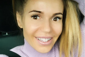 Dorota Rabczewska-Stępień w aparacie ortodontycznym (fot. Instagram) Doda rozumnie o leczeniu wady zgryzu