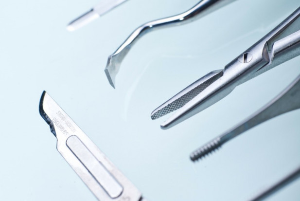 Wśród najczęściej błędnie wykonywanych procedur jest sterylizacja narzędzi dentystycznych (fot. pixabay) Błędy w sterylizacji narzędzi stomatologicznych powszechnym zagrożeniem dla zdrowia pacjenta