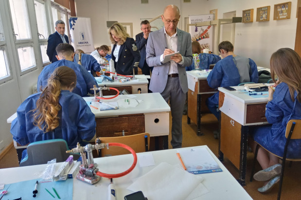 Zmagania studentów oceniane przez komisję XII edycji konkursu na najlepszych studentów (fot. UM w Lublinie) Najlepszym studentem stomatologii 2018/2019 jest...
