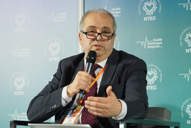 Andrzej Cisło foto Fotolia/PTWP Andrzej Cisło o zagrożeniach we wprowadzaniu informatyzacji ochrony zdrowia