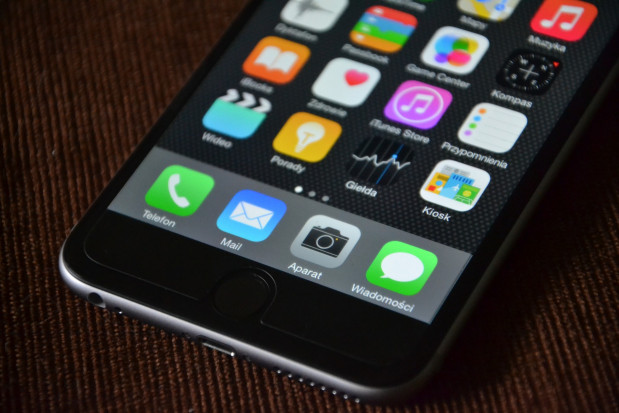 OSOZ wspomaga studentów stomatologii (fot. pixabay) Fachowa aplikacja na telefon dla dentysty
