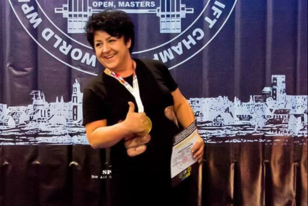 Krystyna Abramczyk – Puzio (źródło FB) Asystentka stomatologiczna mistrzynią świata w martwym ciągu