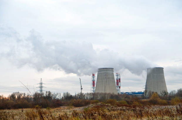 Smog zwiększa ryzyko osteoporozy (fot. pixabay) Zanieczyszczenie powietrza osłabia kości