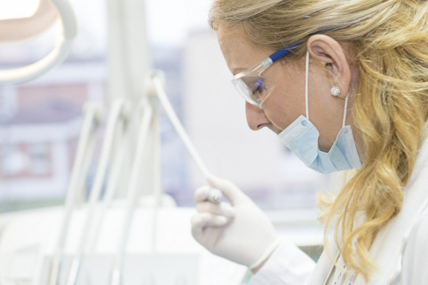 Dentysta prowadzący własną praktykę potrzebuje kompetencji z zarządzania (fot. pixabay) Wrocław: nowe studia podyplomowe dla stomatologów