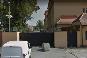 Dentysta w JW 4101 (źródło: Google Maps) Stomatologia: potrzebny świadczeniodawca dla żołnierzy