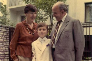 Władysław Kosiniak-Kamysz z dziadkami (fot. Facebook) Kosiniak-Kamysz ma we krwi stomatologię