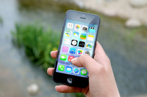 Nadmiar informacji marketingowych może irytować (fot. pixabay) Kobieta podała do sądu klinikę stomatologiczną za…sms-y
