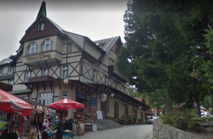 Dentyści z AM we Wrocławiu w Karpaczu (źródło: Google Maps) Studenci AM we Wrocławiu sprzed 35 lat