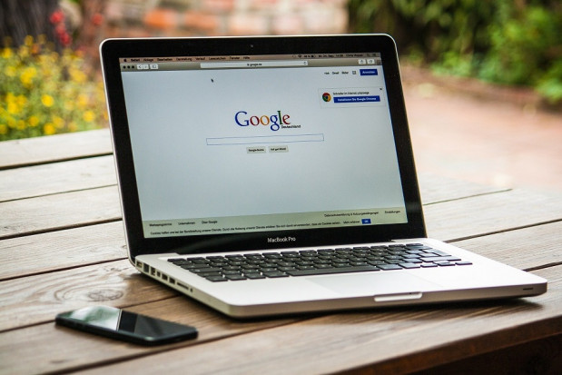 Walka z opiniami pacjentów w sieci (foto: pixabay) Dentysta zmusza Google do przekazania danych oceniającego