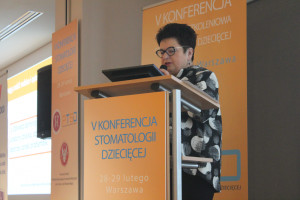 Prof. Teresa Jackowska: wprowadzajmy w stomatologii dziecięcej zmiany systemowe