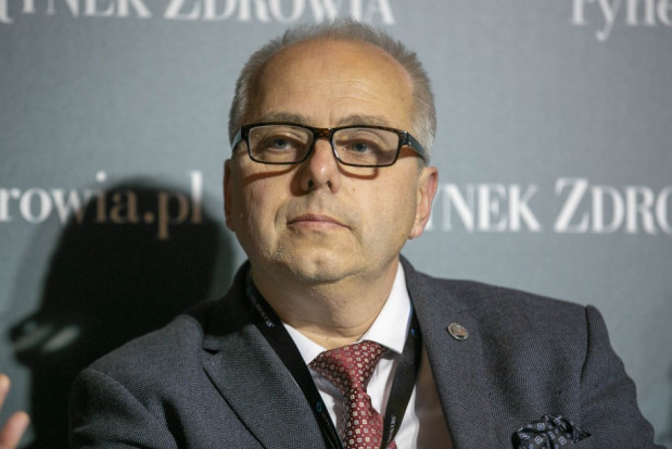 Andrzej Cisło wiceprezes NRL i przewodniczący KS NRL (foto: Fotolia/PTWP). Koronawirus: co z odpowiedzialnością cywilną gabinetów stomatologicznych?