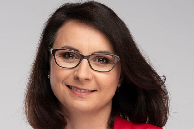 posłanka Kamila Gasiuk-Pihowicz (źródło: FB) Posłowie interpelacjami pochylają się nad brakiem materiałów ochrony osobistej dla lekarzy