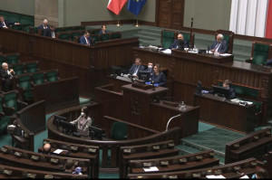 Koronawirus: Sejm uchwalił ustawę wspierającą firmy