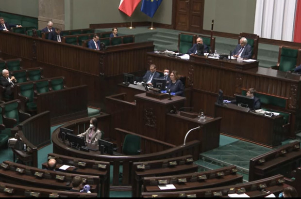 Koronawirus: obraduje Sejm Sejm wdzięczny pracownikom ochrony zdrowia