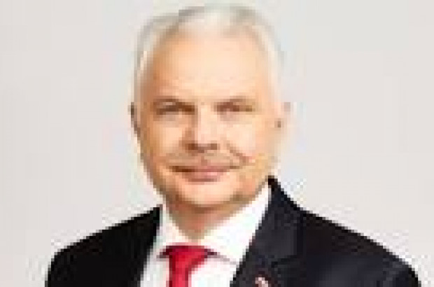 Wiceminister zdrowia Waldemar Kraska (foto: archiwum) Kraska: restrykcje trzeba przedłużyć