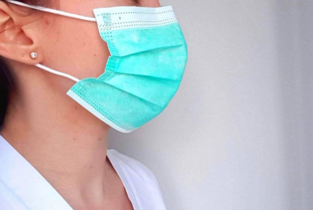Dentysta handlował maseczkami (foto: pixabay) Koronawirus: dentysta pokątnie handlował maseczkami