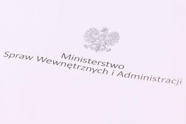 Kolejny apel o kolejne poświęcenie Wojewodowie zwrócą się do personelu medycznego o wsparcie przy zwalczaniu koronawirusa