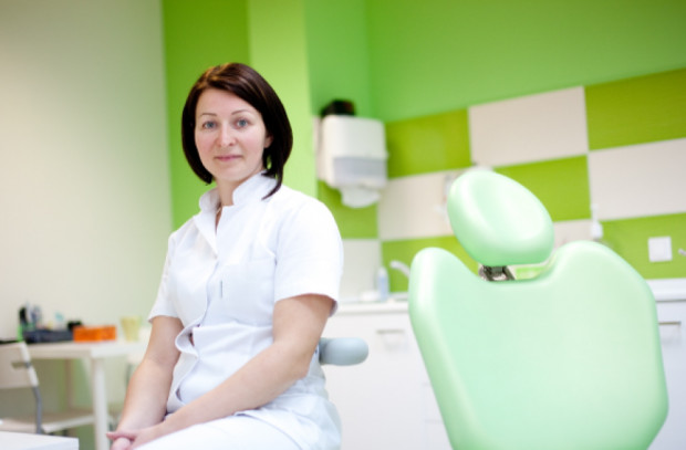 Beata Pasoń-Hanczarek (źródło: beatapason.eu/) Gdy dentysta wraca do pracy