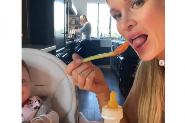 Joanna Krupa na Instagramie Profilaktyka próchnicy: Joanna Krupa naraża córkę