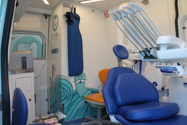 Dentobusy leczą zakażonych koronawirusem Od 18 maja inny harmonogram pracy dentobusu w Poznaniu