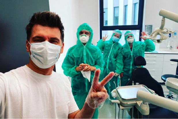 Tomasz Kammel u dentysty (źródło: Instagram) Koronawirus: Tomasz Kammel o modzie wśród dentystów