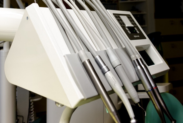 NRL o gwarantowanych świadczeniach stomatologicznych (foto: pixabay) Prezydium NRL o świadczeniach gwarantowanych z zakresu leczenia stomatologicznego