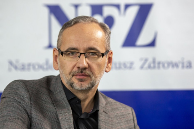 Prezes NFZ Adam Niedzielski (foto: Fotolia/PTWP). Koronawirus: 18 mln zł na dodatkowe świadczenie dla medyków