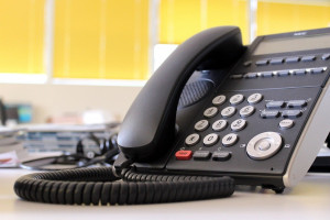 NFZ czeka na telefony od medyków (foto: pixabay) Koronawirus: NFZ poleca medykom infolinię