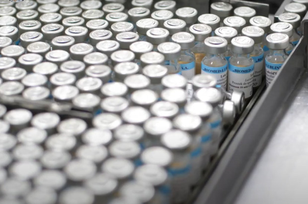 Biomed Lublin ma problem z pozyskaniem osocza Koronawirus: sposób poboru osocza uniemożliwia prace nad polskim lekiem