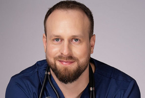 Damian Wesołowski (foto: archiwum) „Podręcznik” do medycyny aktualizowany codziennie