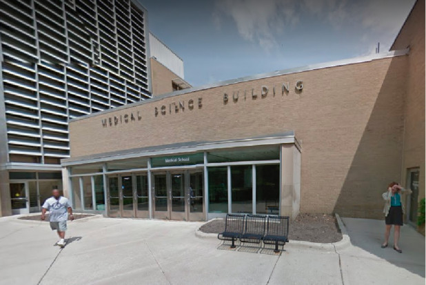 Medical School University of Michigan (źródło: Google Maps) Przewlekłym chorobom jelit zapobiegnie dentysta?