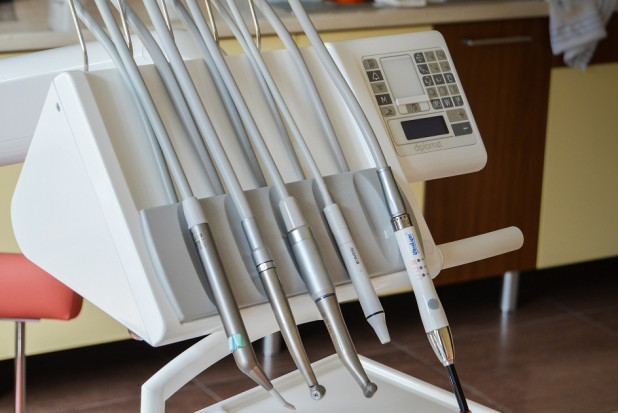 Dentystka zakażona koronaowirusem (foto: pixabay) Sprawdzają pacjentów dentystki zakażonej koronawirusem