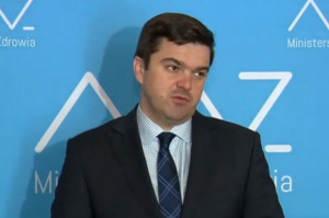 Wojciech Andrusiewicz, rzecznik MZ Rzecznik MZ: w trybie pilnym chcemy doprecyzować przepisy o zasłanianiu nosa i ust