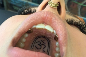 Tatuaż na podniebieniu (foto: pixabay) Tatuaż na podniebieniu - co na to dentyści?