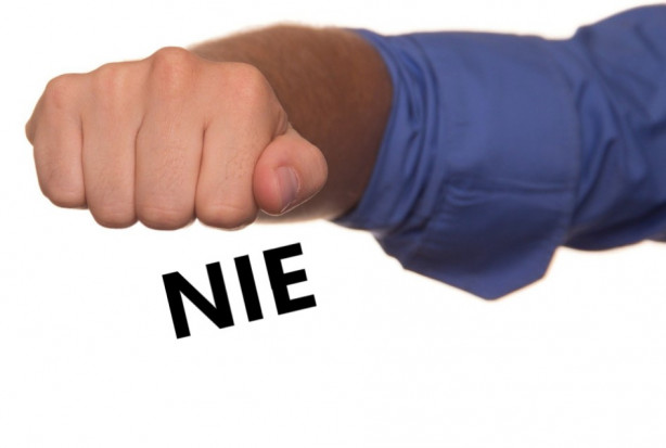 NRL krytycznie o formie walki z COVID-19 (foto: pixabay) Walka z COVID-19: stanowczy głos sprzeciwu NRL wobec projektu ustawy
