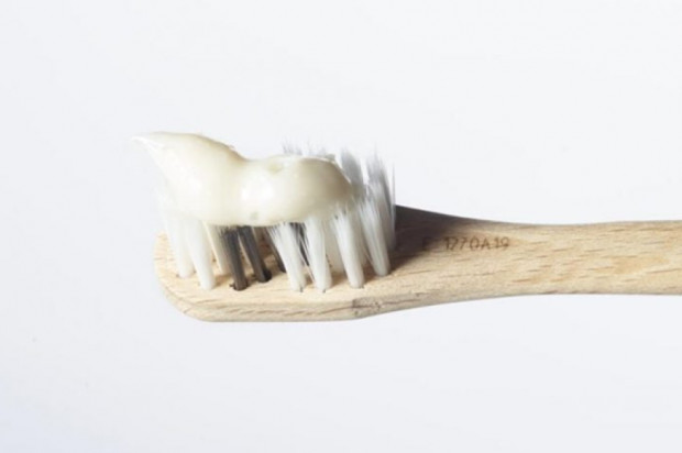 Naturalne produkty do wybielania zębów Dentystki w odpowiedzi na domowe sposoby wybielania zębów