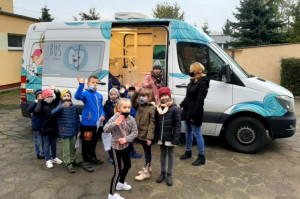 Dentobus w gminie Miłoradz (źródło: FB gminy Miłoradz) Dentobus wrócił na stare trasy, na jak długo?