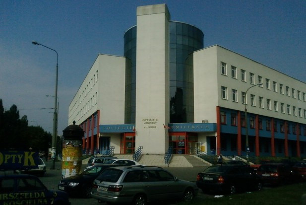 UM w Lublinie: wakat na stanowisku młodszego asystenta w Zakładzie Medycyny Jamy Ustnej